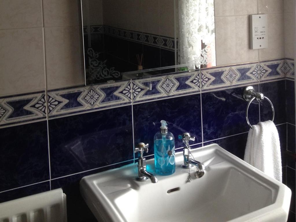Tynedale Guest House เพนริท ห้อง รูปภาพ