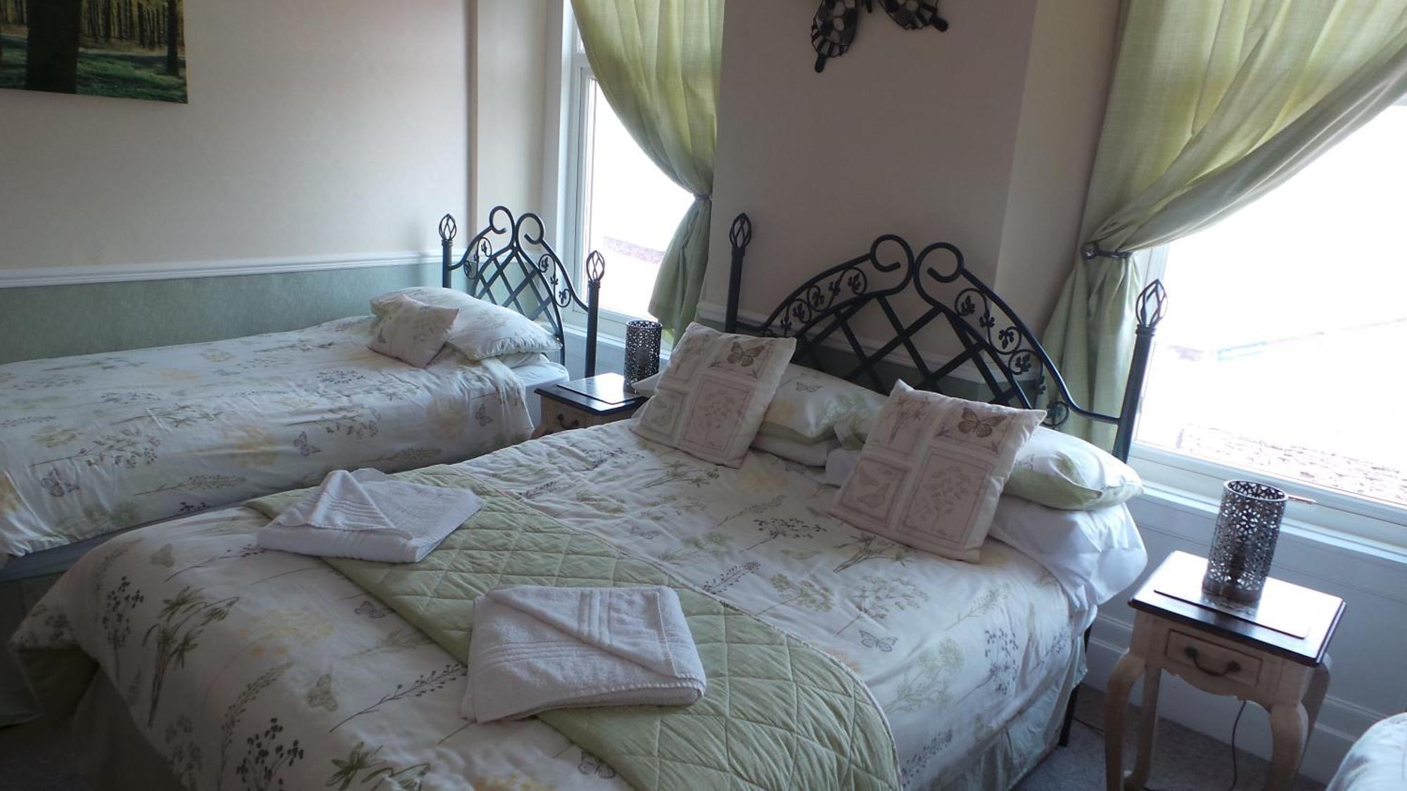 Tynedale Guest House เพนริท ภายนอก รูปภาพ